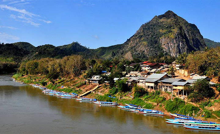 http://www.mrlinhadventure.com/en/laos-highlights/northern-laos/muang-ngoi-district.aspx