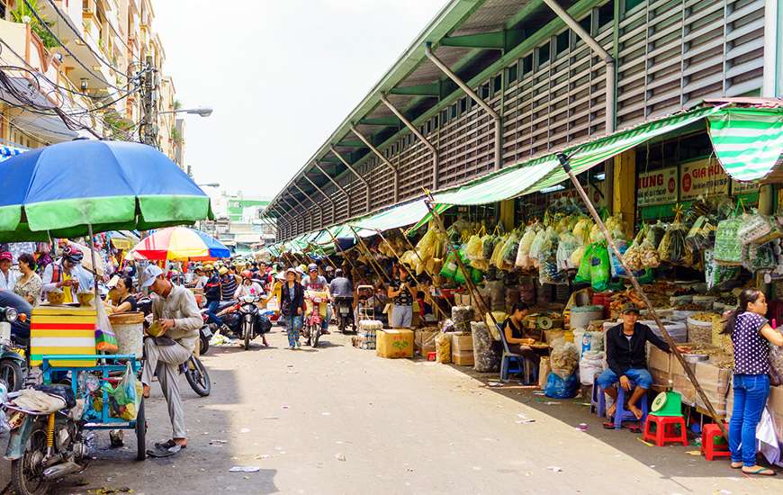 Binh Tay Market