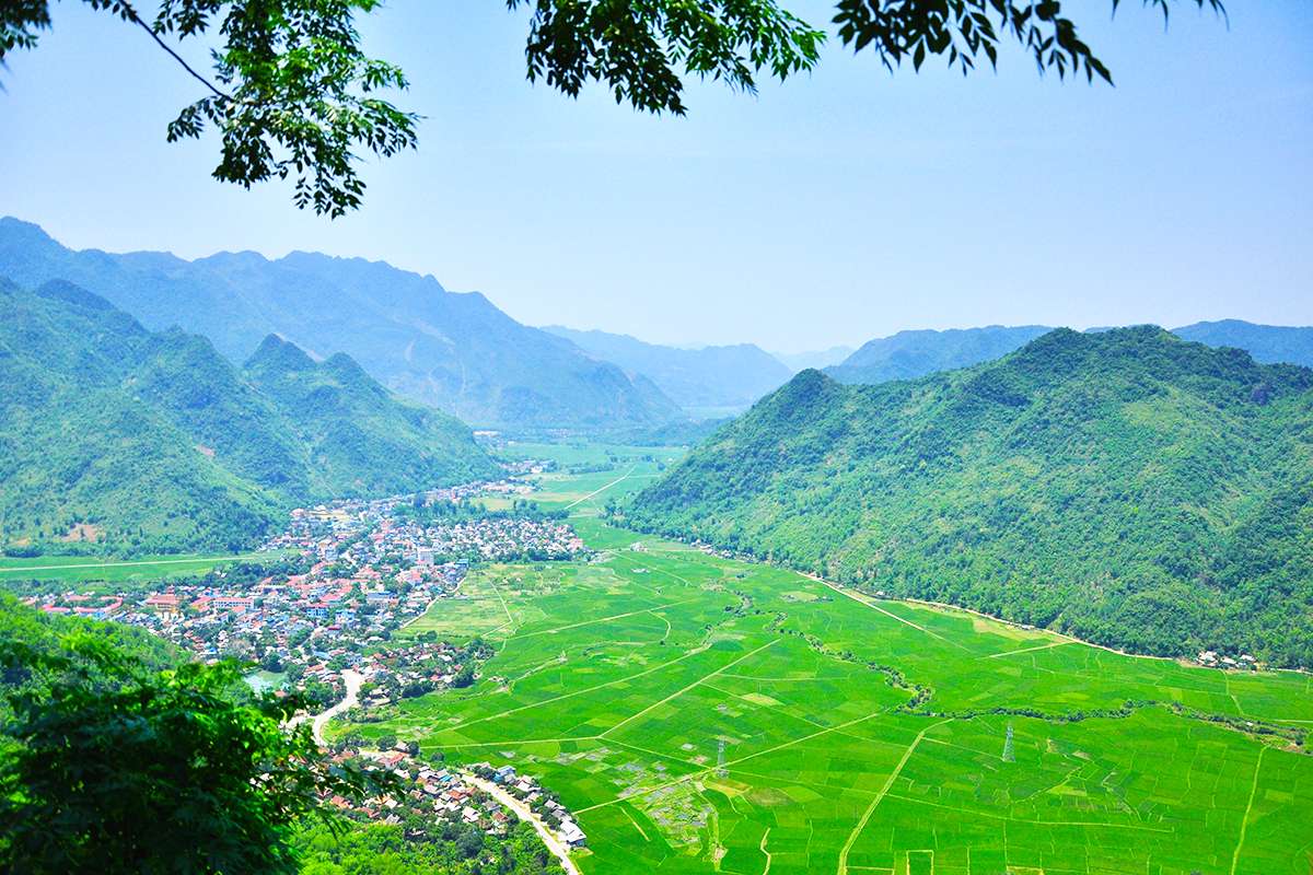 la vallée de Mai Chau, visite de Mai Chau, le nord du Viet Nam