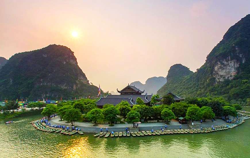 le templ de Bai Dinh, visite de Ninh Binh