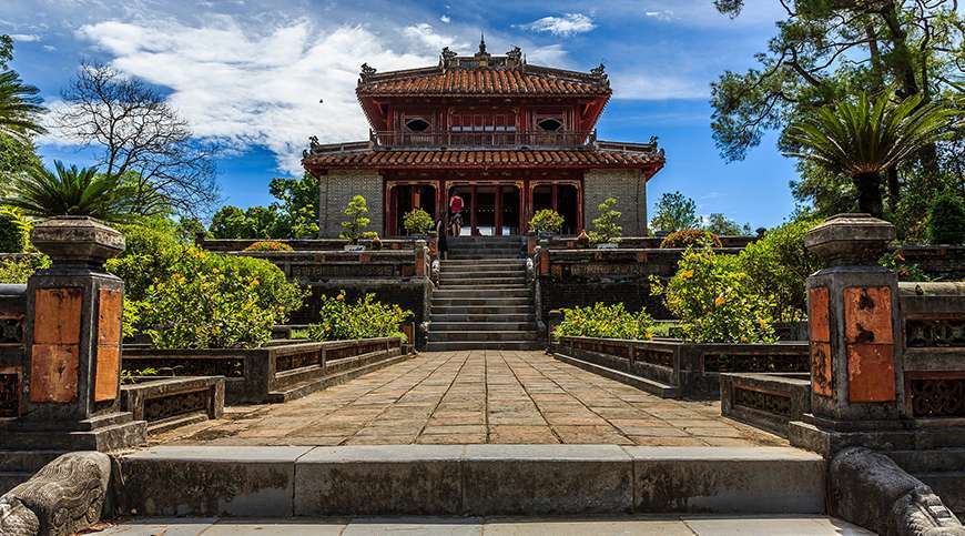 Discover ancient capital in the central Vietnam 4 days 3 nights