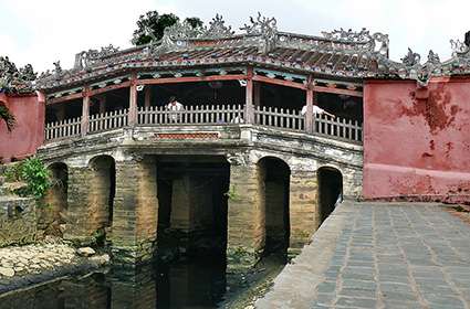 Discover ancient capital in the central Vietnam