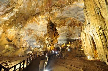  Thien Canh Son Cave