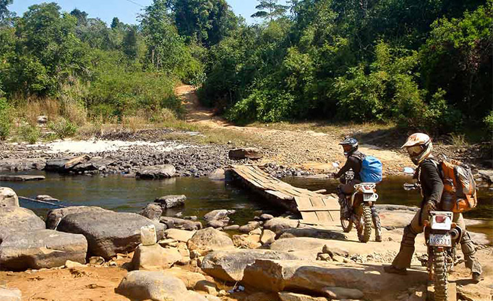 http://www.mrlinhadventure.com/en/cambodia-highlights/south-coast-cambodia/koh-kong-conservation-corridor.aspx