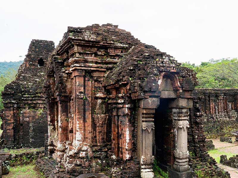 Echoes in Stone