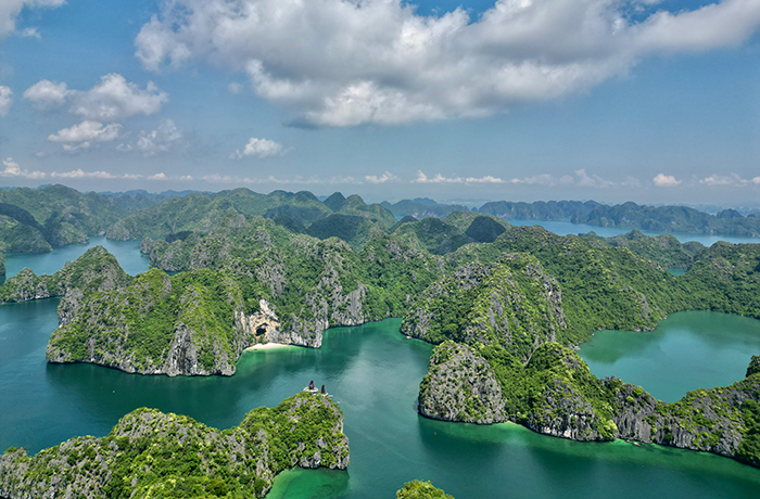 Calypso Cruise - Halong Bay