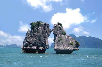 Oriental Sails Halong Bay