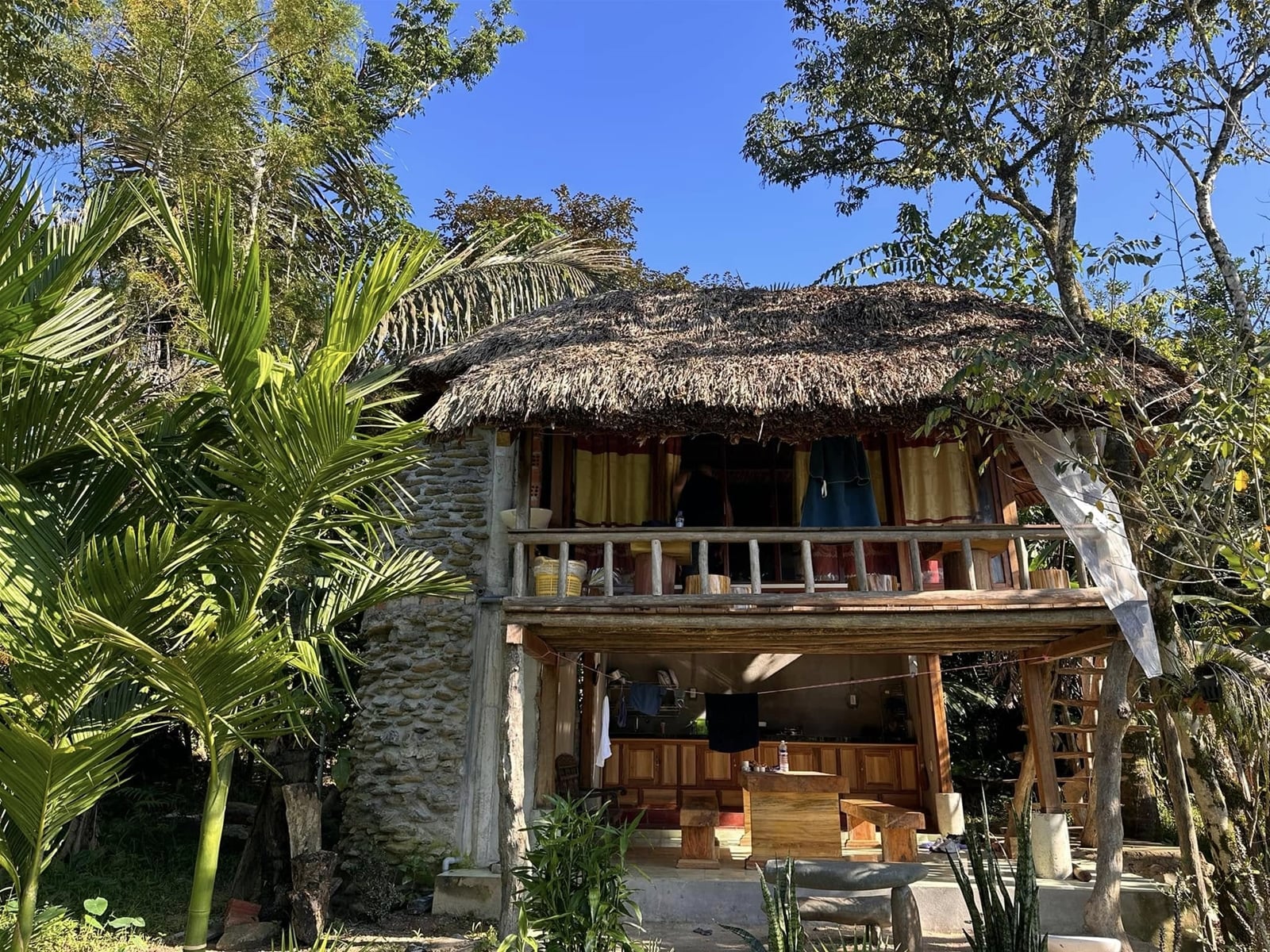 Huong Danh Homestay A Luoi