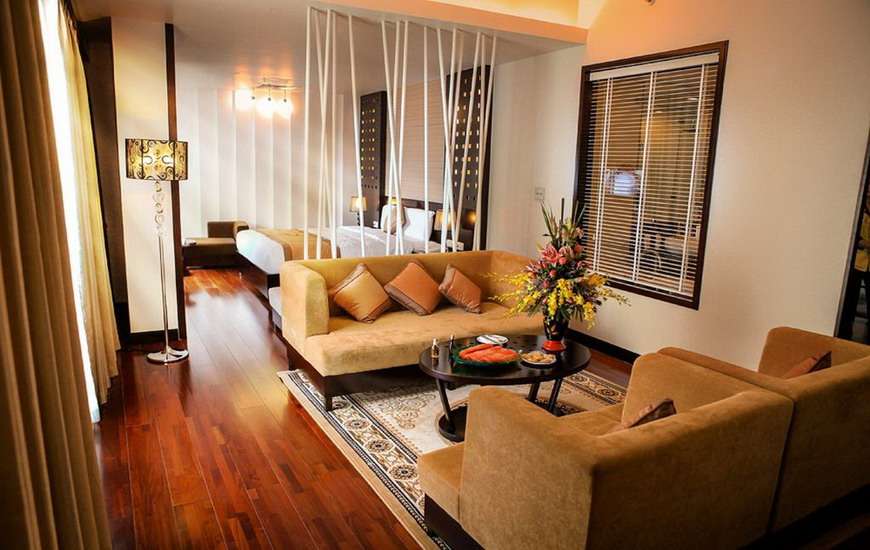 Ha Long Palace Hotel