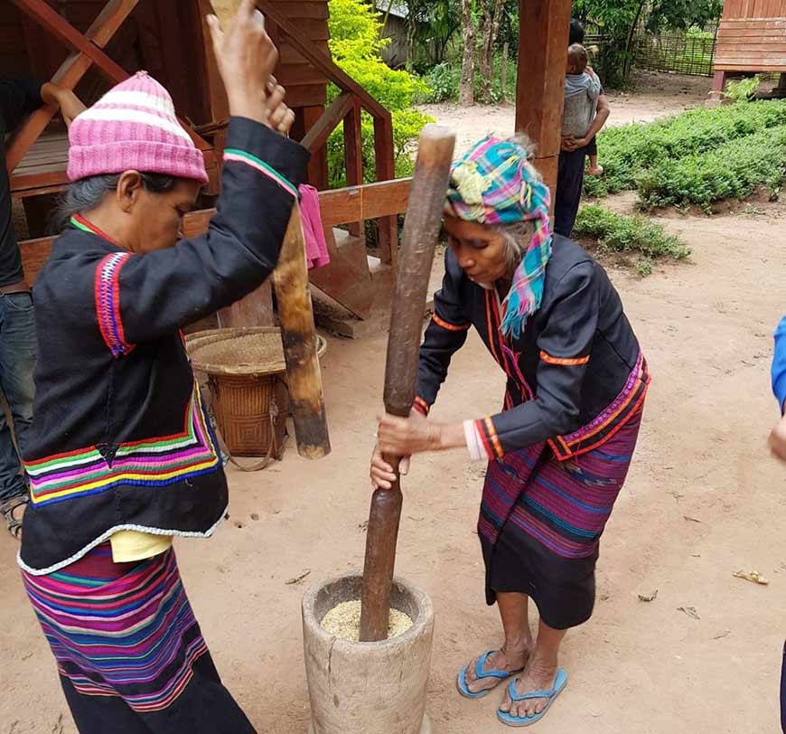 Lao Huay women