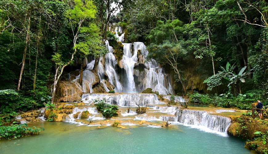 Tat Kuang Si waterfall