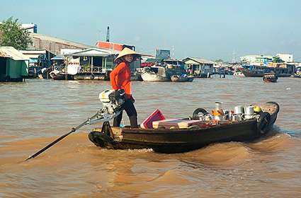 Cai Rang floating market