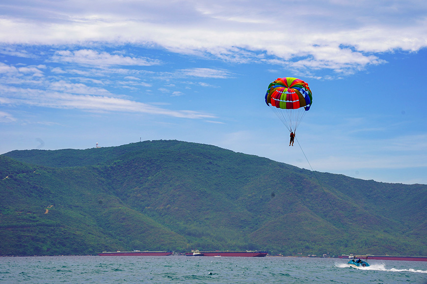 Kite Surf in Khanh Hoa Province water-activities