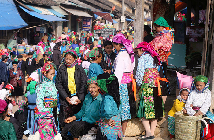 Vietnam-4x4-Tour-from-Hanoi-to-Ha-Giang-6-days 