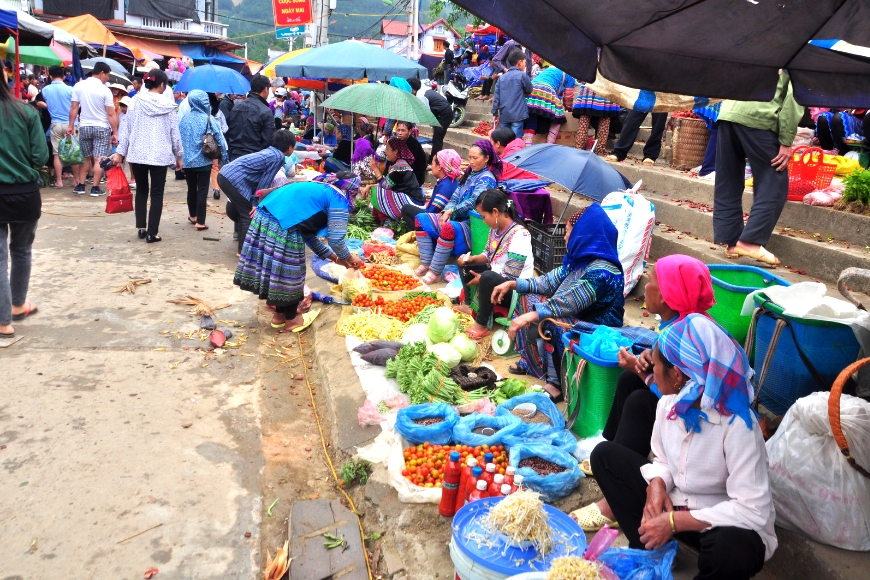Bac Ha Market