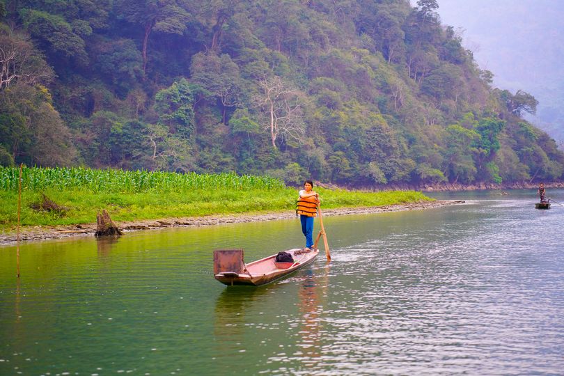 boat trip on ba ne lake