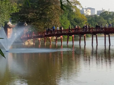 Hoan-Kiem-Lake