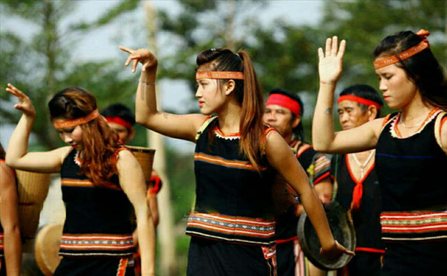 Bahnar People nguoi-bahnar