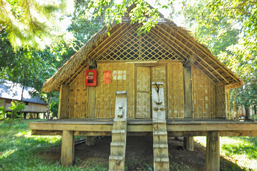 traditional-longhouse