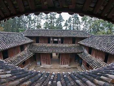 former H'mong royal house