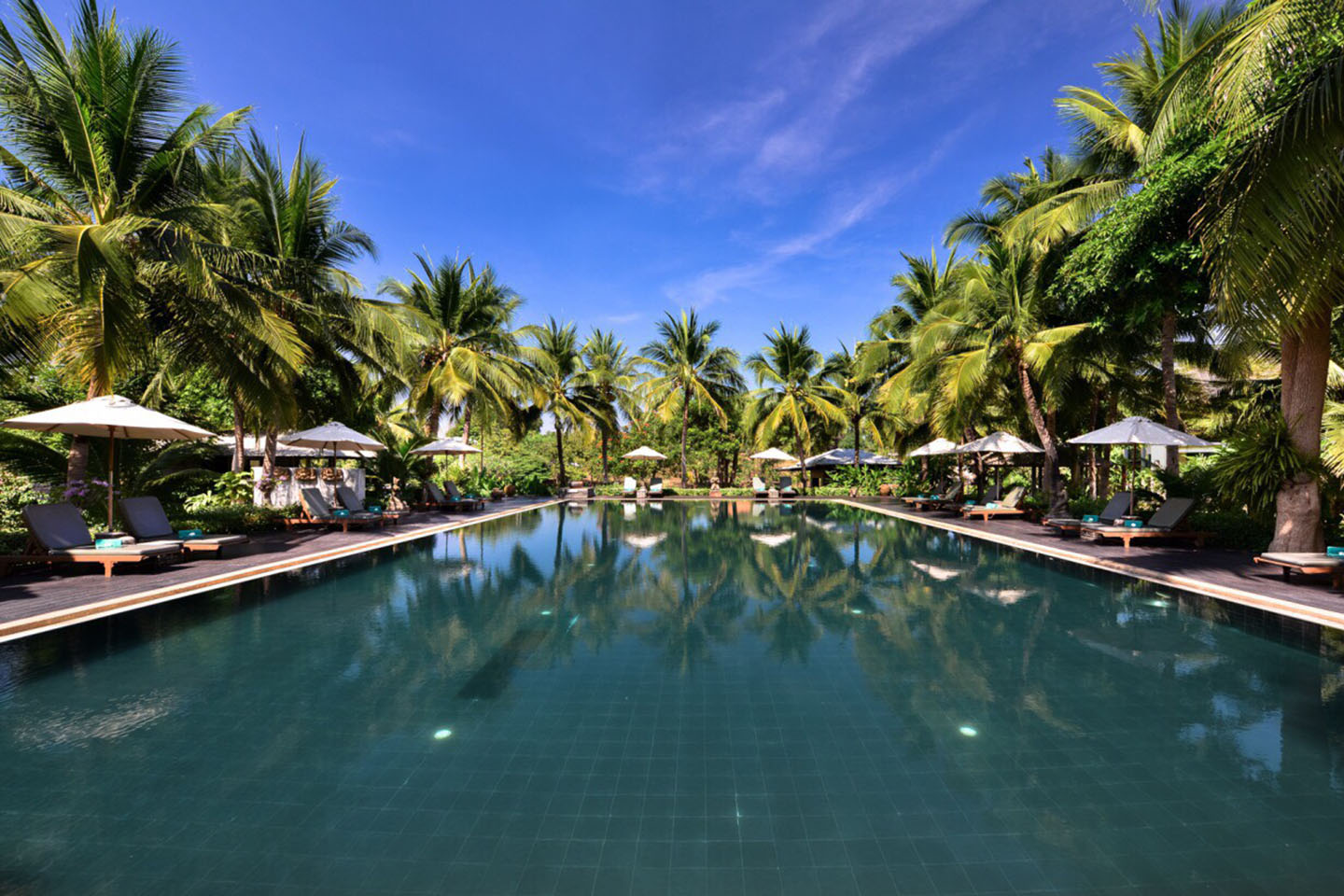 Royal River Kwai Resort 