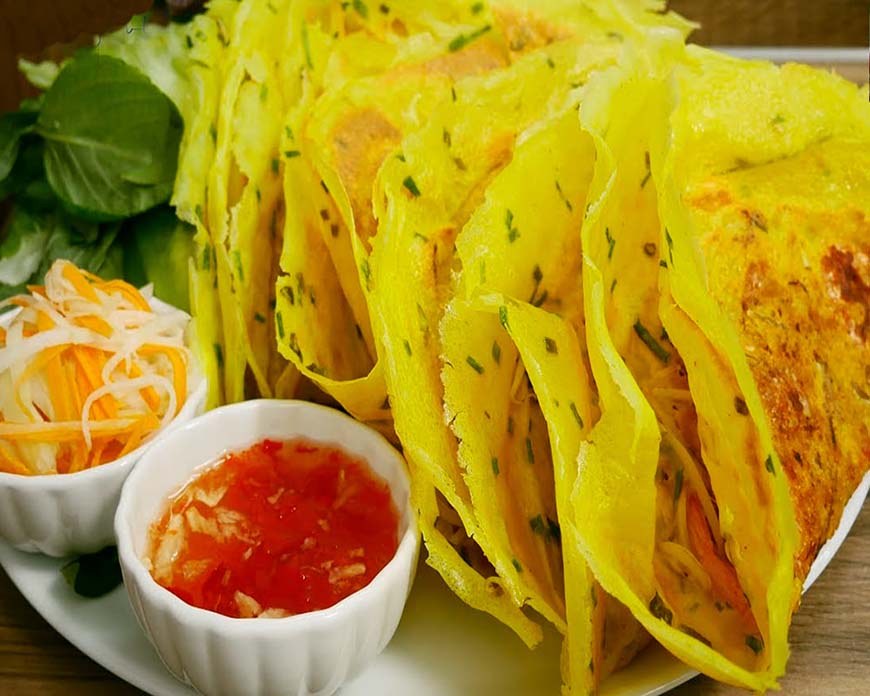 Banh Xeo Da Nang - a fried crepe in Vietnam