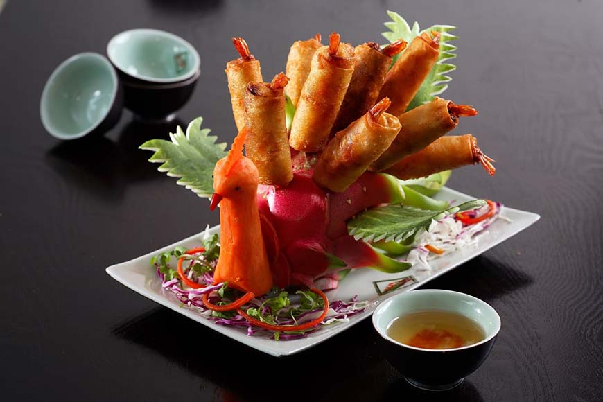 Nem cong (peacock spring rolls)