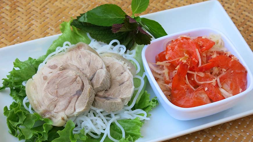 Sour shrimp - a must-try dipping dish when coming to Hue