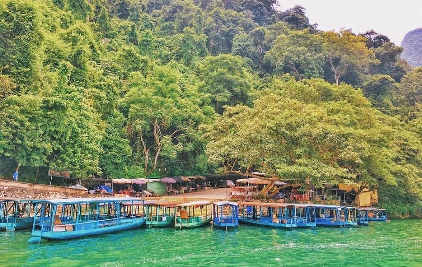 Boat dock at Ba Be Lake