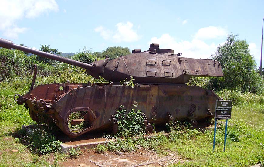 DMZ Demilitarized Zone (Hue)