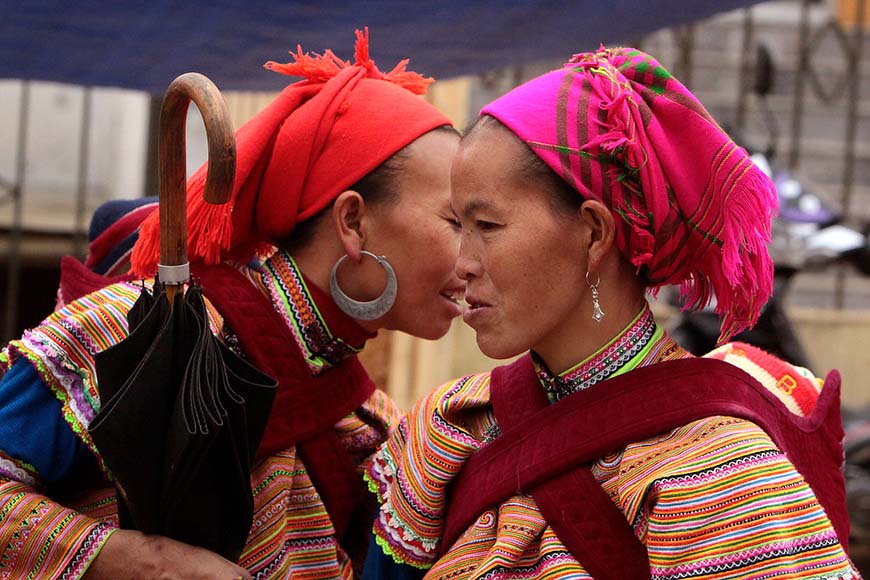 Flower Hmong women