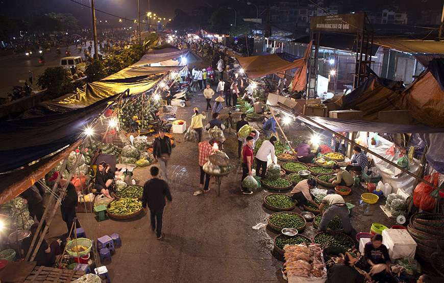 Long Bien Market