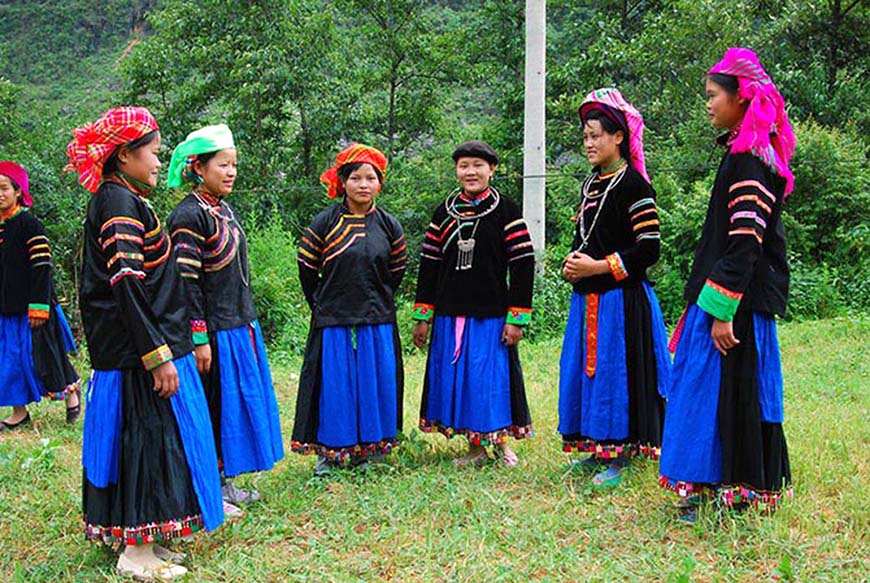 Pu Peo tribal woman