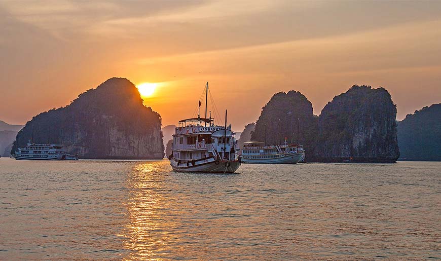 7 Reasons Vietnam Sailing Tours Are a Beautiful Way to See the Country