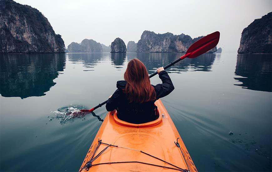 kayak Ha Long Bay