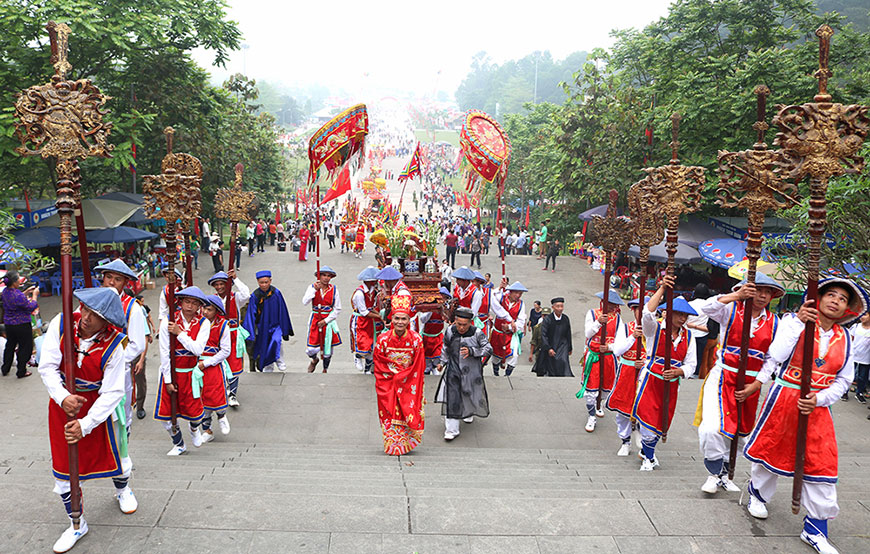 La cérémonie solennelle de la fête du temple des Rois Hung