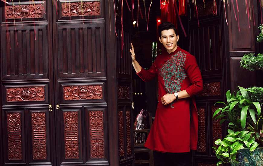 Vietnamese traditional dress