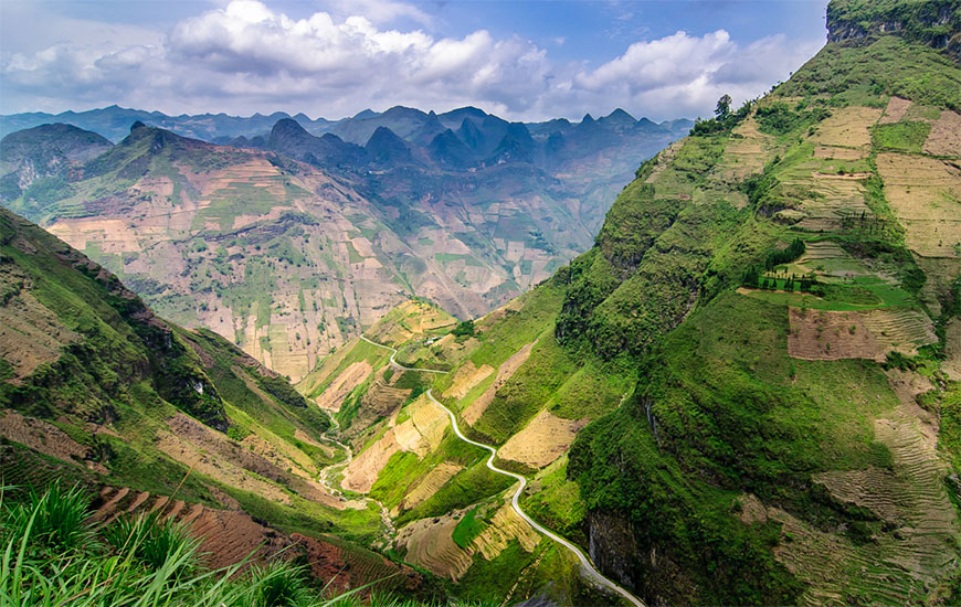 passes in northern Vietnam