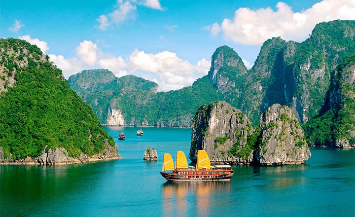 7 Reasons Vietnam Sailing Tours Are a Beautiful Way to See the Country