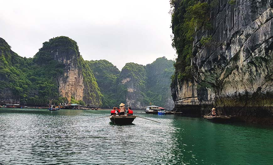 A true experience in Bai Tu Long Bay on an original Cruise.