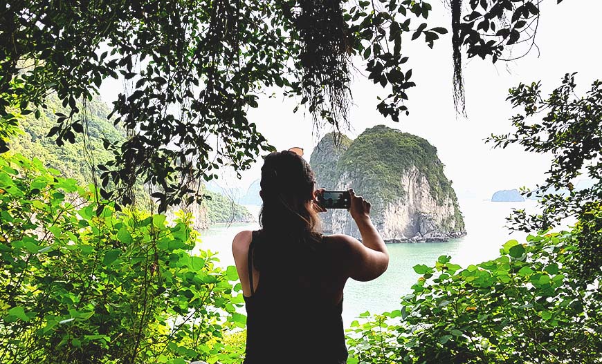 A true experience in Bai Tu Long Bay on an original Cruise.
