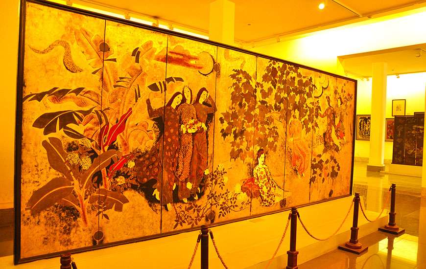 Hanoi museum of fine art