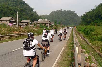 Cycling north Vietnam 4 days 3 nights