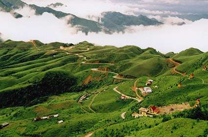 Trip north east Vietnam 6 days 5 nights