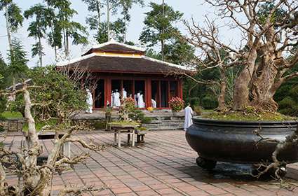 Thien Mu Pagoda - Beach