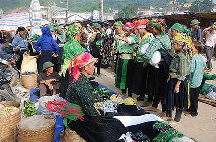 Bao Lac market