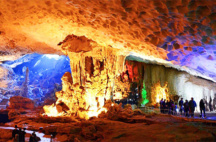 Thien Cung Grotto