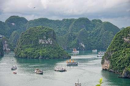 Halong-Bay-tour