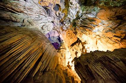 Thien Cung Cave