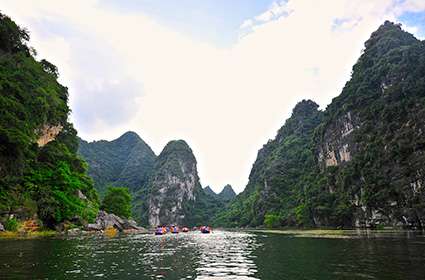 One day adventure to Trang An - Ninh Binh